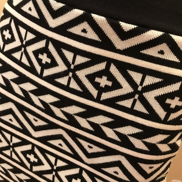 Forever 21 Bandage Mini Skirt Womens Size Small Black White y2k Bodycon - Picture 10 of 10